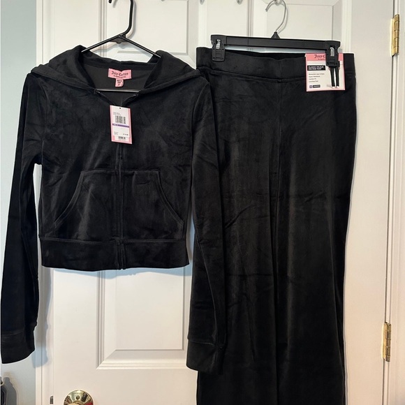Juicy Couture Black Track Pants and Cropped Hoodie Set - Picture 2 of 7